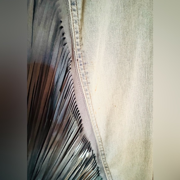 NWT Fashion to Figure Ruthie Fringe Denim Trucker Jacket. Plus size 2 avail - Picture 7 of 16